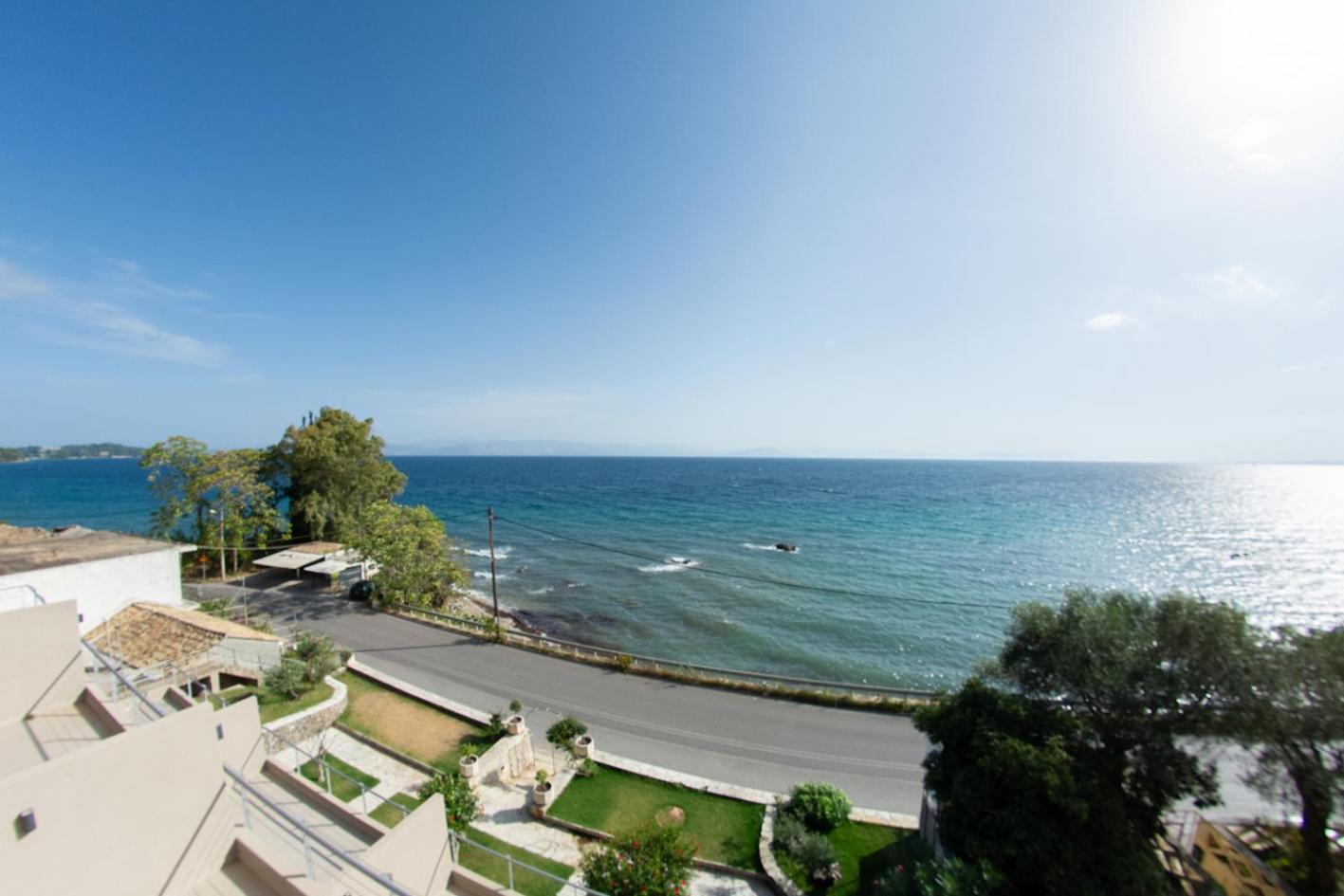Kaiser Luxury Suites Achílleion Exteriér fotografie