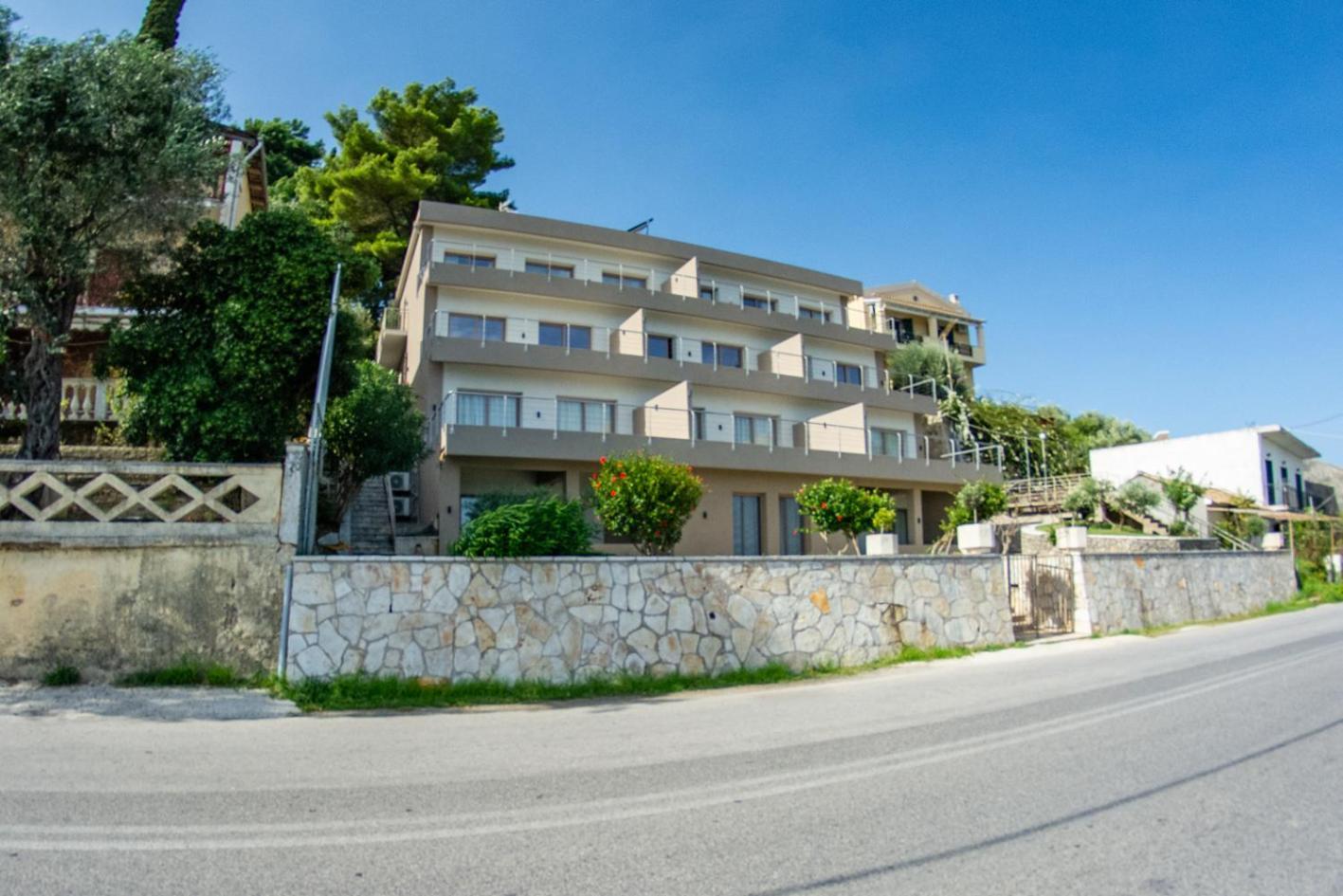 Kaiser Luxury Suites Achílleion Exteriér fotografie